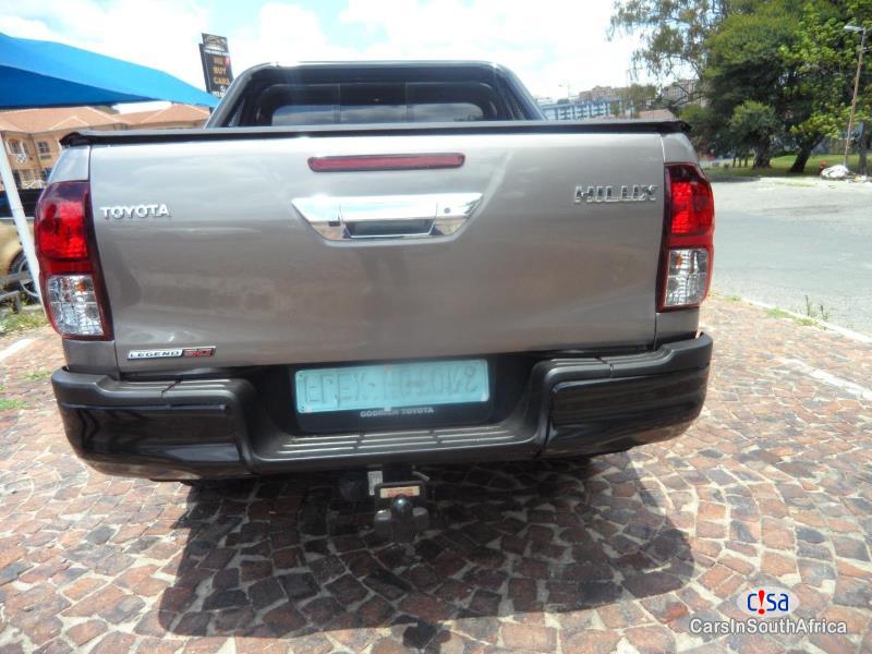 Toyota Hilux 0784119228 Manual 2019