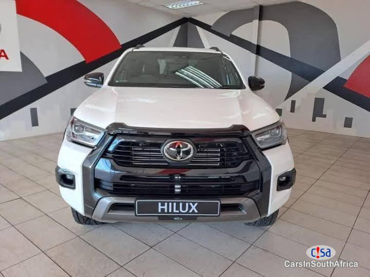 Toyota Hilux 2.8GD Automatic 2023 - image 2