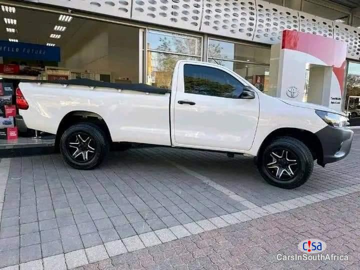Toyota Hilux Manual 2019
