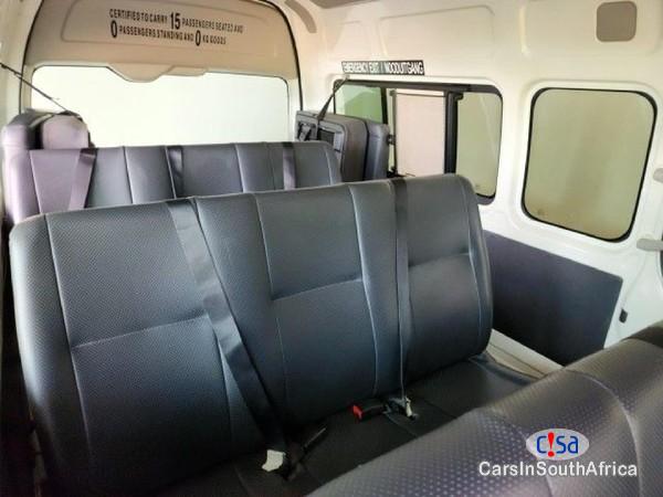 Toyota Quantum 2.5 D-4D Sesfikile 16-seeat Call 081 494 5928 Manual 2019 - image 2