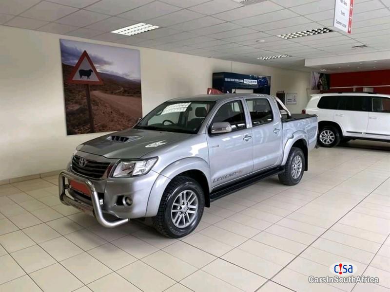Pictures of Toyota Hilux 3.0 Manual 2015