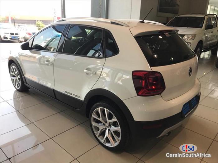 Volkswagen Polo Manual 2016 - image 3