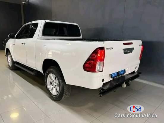 Toyota Hilux 2 8 0671651564 Manual 2016 in South Africa