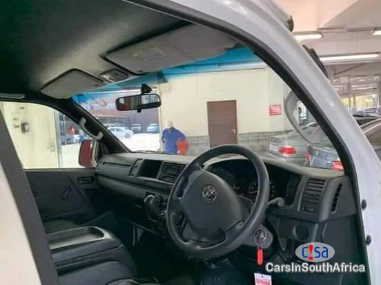Toyota Quantum 2 4 0671651564 Manual 2018 - image 4
