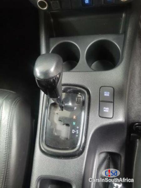 Toyota Hilux BANK REPO 2.8GD-6 DOUBLE CAB Automatic 2018 - image 10