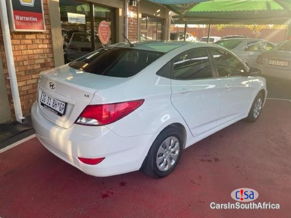 Hyundai Accent 1.6 GL Motion Manual 2017 - image 2