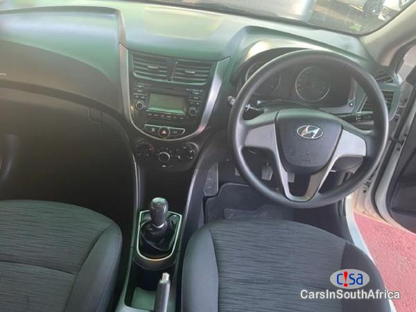Hyundai Accent 1.6 GL Motion Manual 2017 - image 5