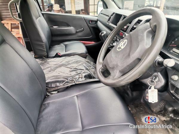 Toyota Quantum 2.7 Sesfikile 16-Seat Manual 2018 in South Africa