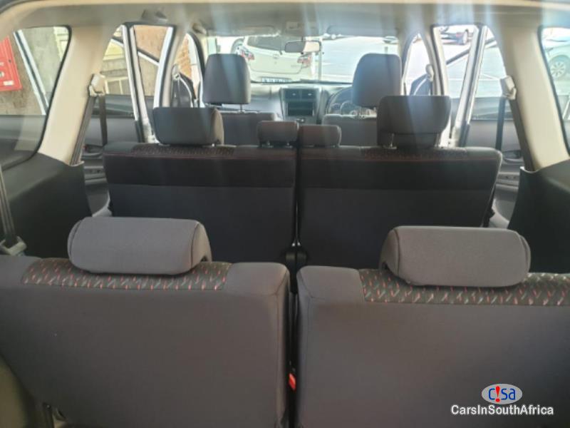 Toyota Avanza 1.5 SX Bank Repossessed Manual 2019 - image 3