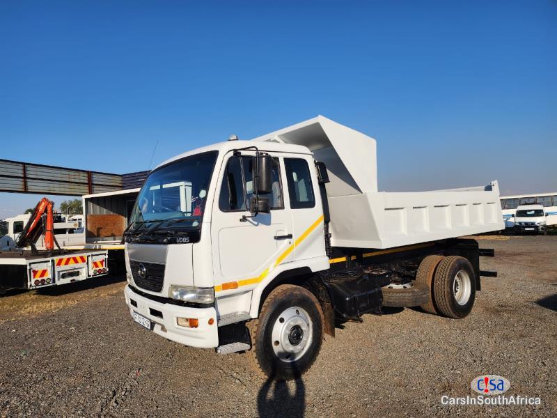 Nissan 5.2 Manual 2017 in South Africa