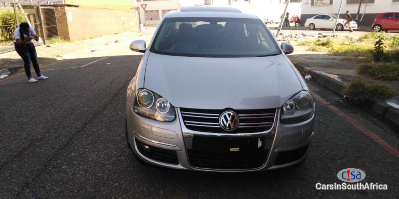Pictures of Volkswagen Jetta 2.0 Manual 2012