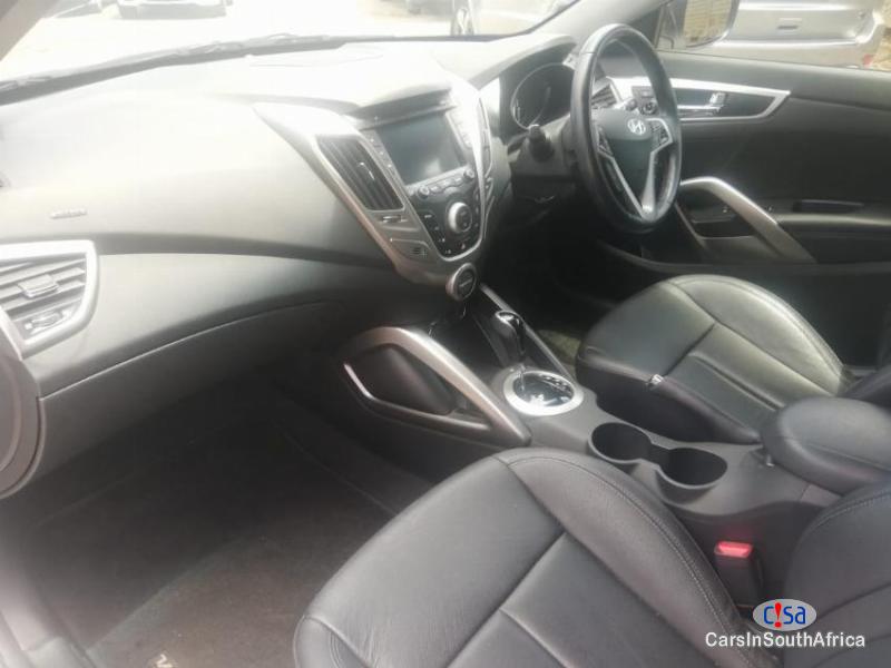Hyundai Veloster 1.6Gdi Automatic 2016 - image 11