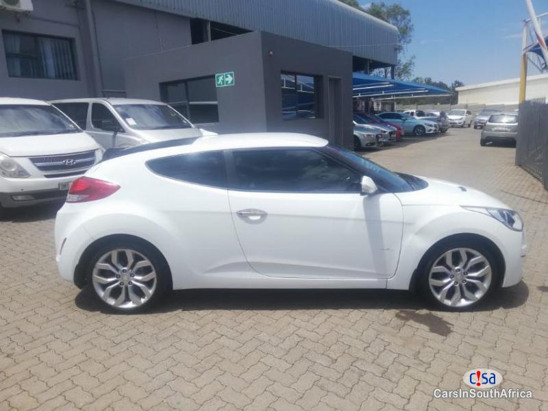 Hyundai Veloster 1.6Gdi Automatic 2016 - image 6