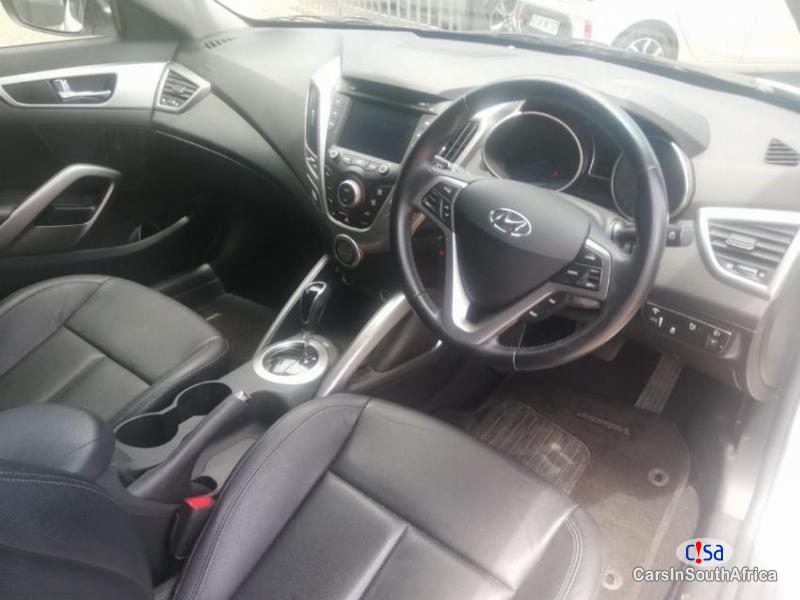 Hyundai Veloster 1.6Gdi Automatic 2016 - image 9