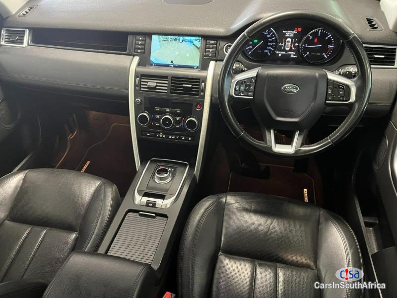Land Rover Discovery 2.0 Automatic 2020 - image 5