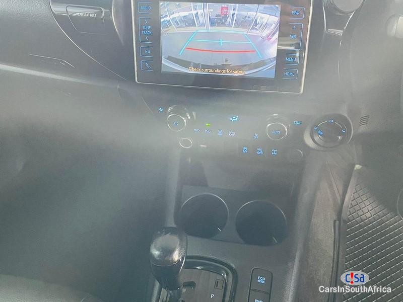 Toyota Hilux Automatic 2019 - image 4