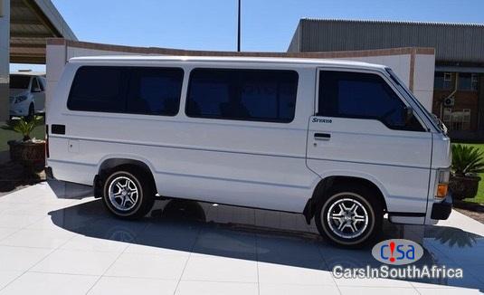 Toyota HiAce 2.2 Manual 2007 - image 2