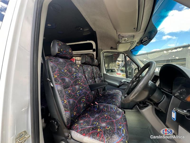 Mercedes Benz 5.5 Manual 2018 - image 11