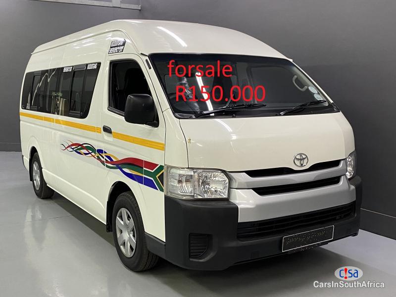 Toyota Quantum 2.5 Manual 2022 - image 2
