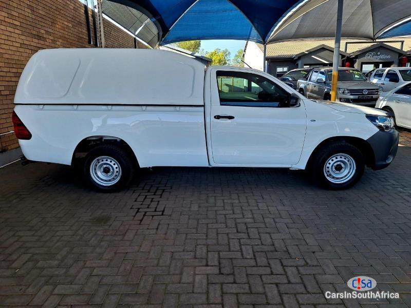 Toyota Hilux 2.0s Aircon 067 251 5460 Manual 2021 in Mpumalanga