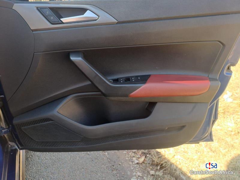 Volkswagen Polo 1.0Tsi R-line 067 251 5460 Manual 2019 - image 10