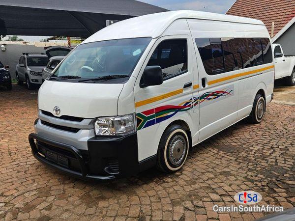 Pictures of Toyota Quantum 2.5 D-4D Sesfikile 16-seat Manual 2021