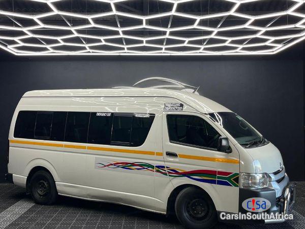 Pictures of Toyota Quantum 2.7 Sesfikile 16-Seat Manual 2021