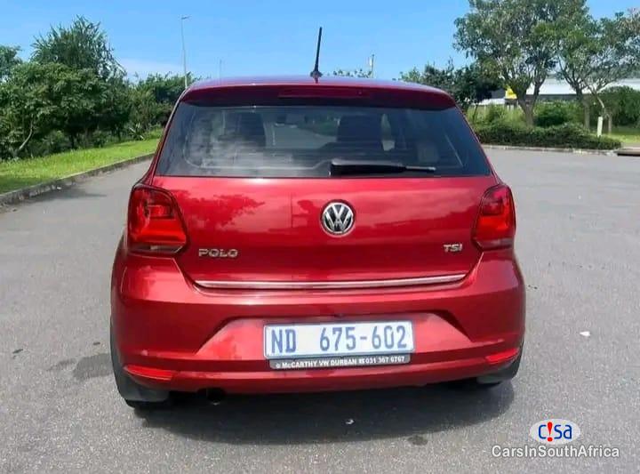 Volkswagen Polo Manual 2016 - image 3