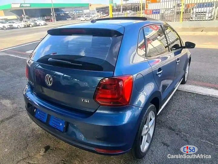 Volkswagen Polo Manual 2017 - image 2