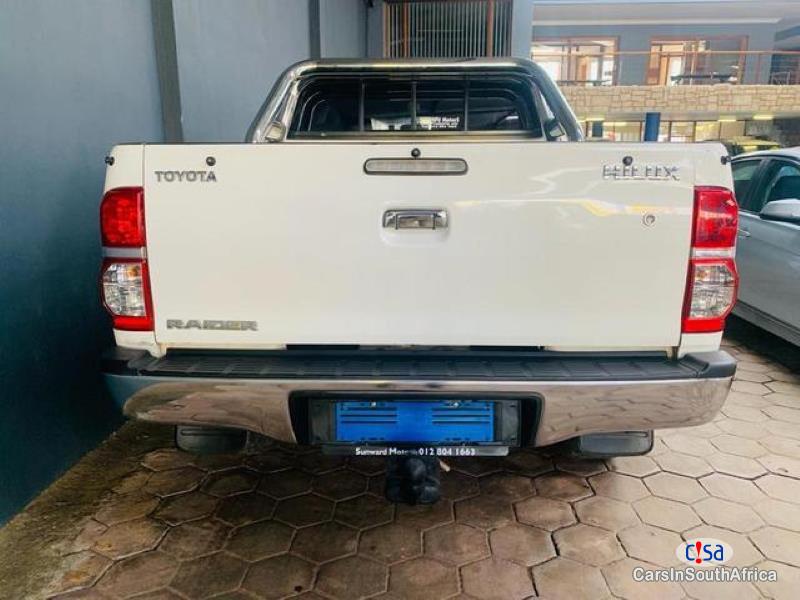 Toyota Hilux Manual 2013