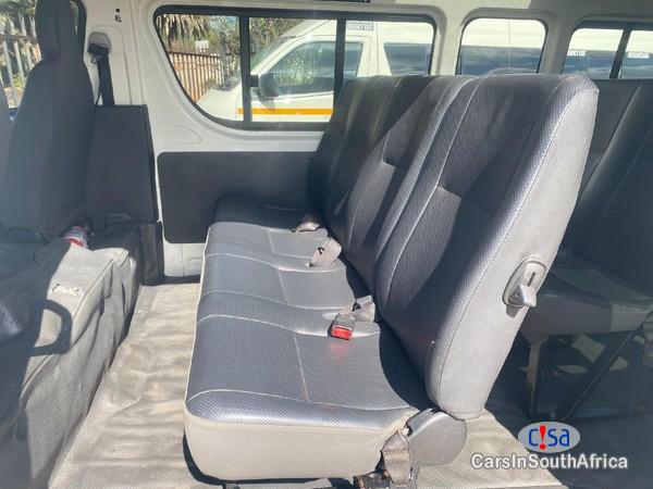 Toyota Quantum 2.5 D-4D Sesfikile 16-Seat Manual 2021 - image 3