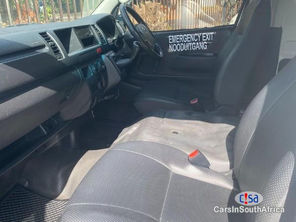 Toyota Quantum 2.5 D-4D Sesfikile 16-Seat Manual 2021 in South Africa