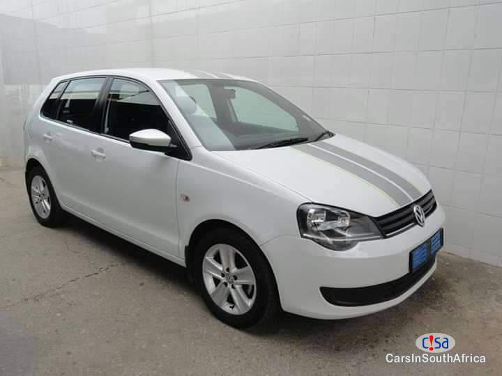 Pictures of Volkswagen Polo 1400 Manual 2015