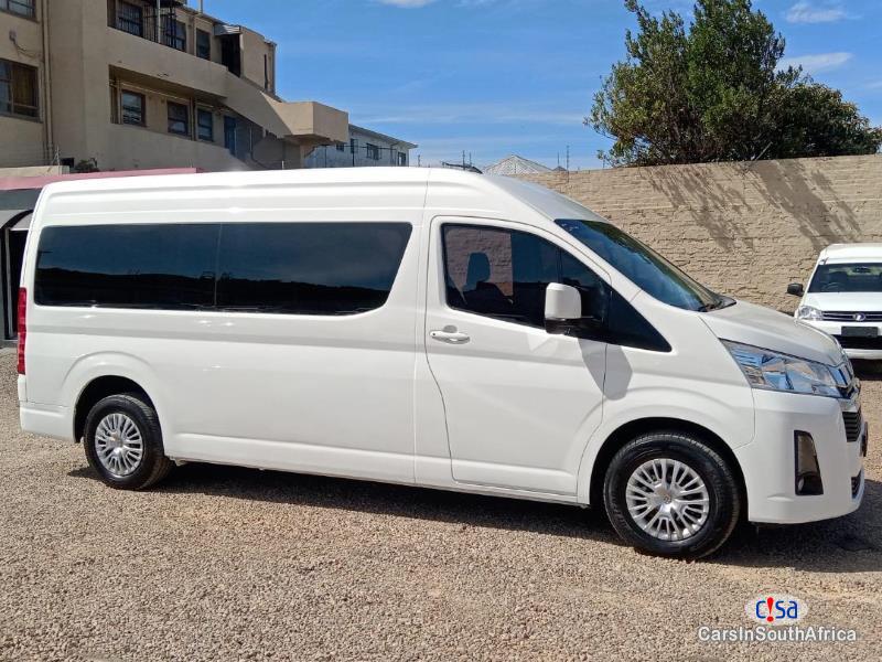 Toyota Quantum 2.8 Lwb 14 Seater Manual 2019 in South Africa