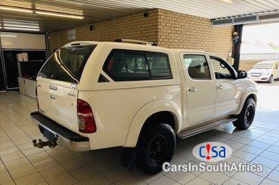 Toyota Hilux 3.0D4D Manual 2015 - image 3