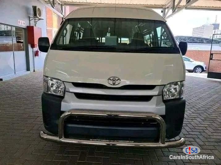 Pictures of Toyota Quantum 2.5 D4D Sesifikire Manual 2022