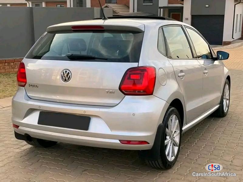 Volkswagen Polo 1.2 Manual 2016 - image 3