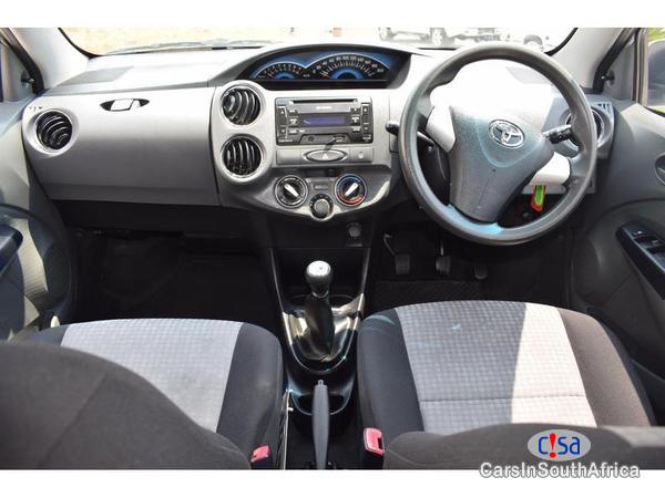 Toyota Etios Manual 2015 - image 6