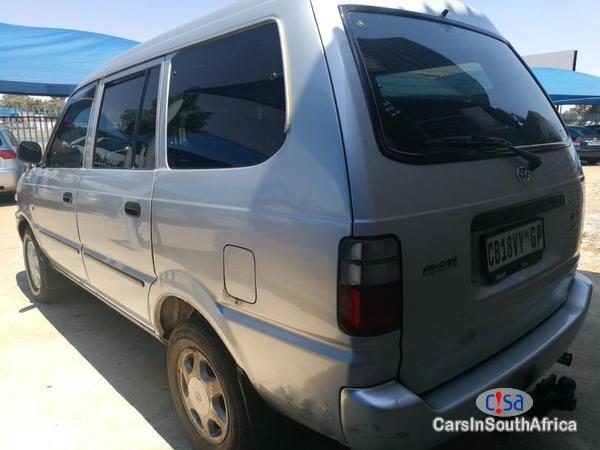 Toyota Condor Manual 2004 - image 4