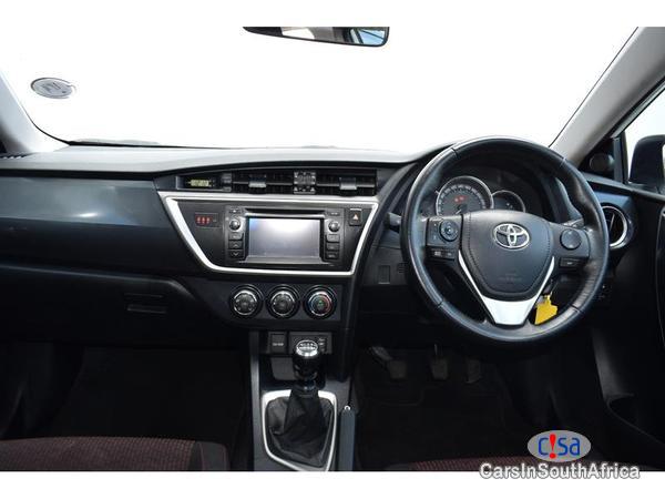 Toyota Auris 1.6xs Manual 2015 - image 5