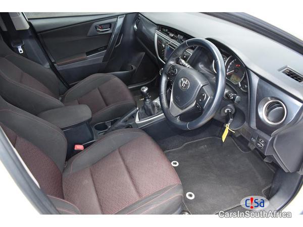 Toyota Auris 1.6xs Manual 2015 - image 6
