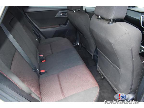 Toyota Auris 1.6xs Manual 2015 - image 7