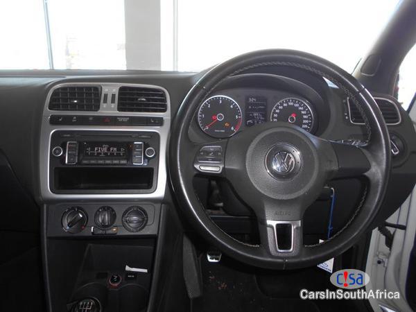 Volkswagen Polo Cross Polo 1.2lt Manual 2014 - image 5