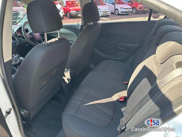 Chevrolet Sonic 1.6 LS Automatic 2012 - image 3