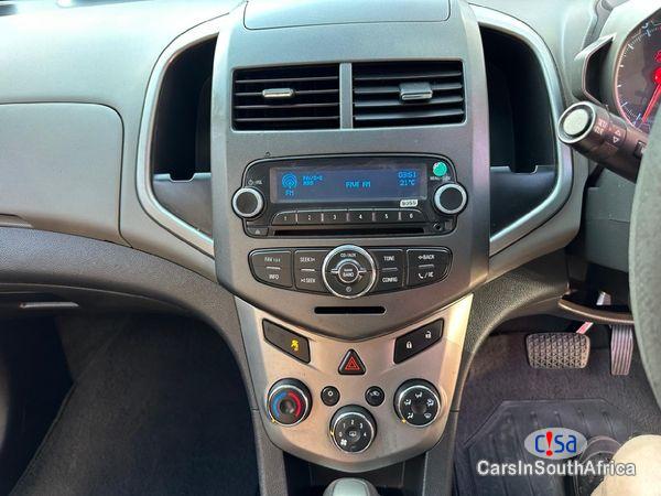 Chevrolet Sonic 1.6 LS Automatic 2012 - image 5