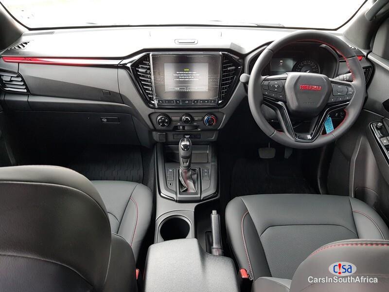Isuzu D-Max/call Whatsapp 068 346 6875 Automatic 2024 - image 3