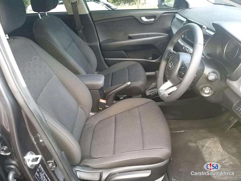 Kia Rio 1.4 Automatic 2019 - image 6