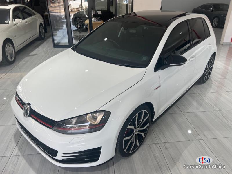 Volkswagen Golf 2.0 Automatic 2016 in South Africa