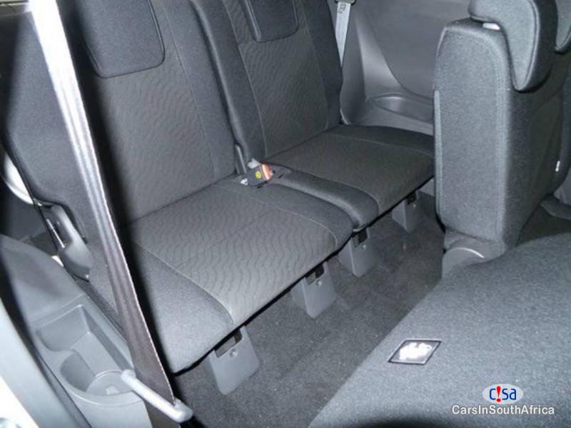 Toyota Avanza 200 Manual 2016 - image 4