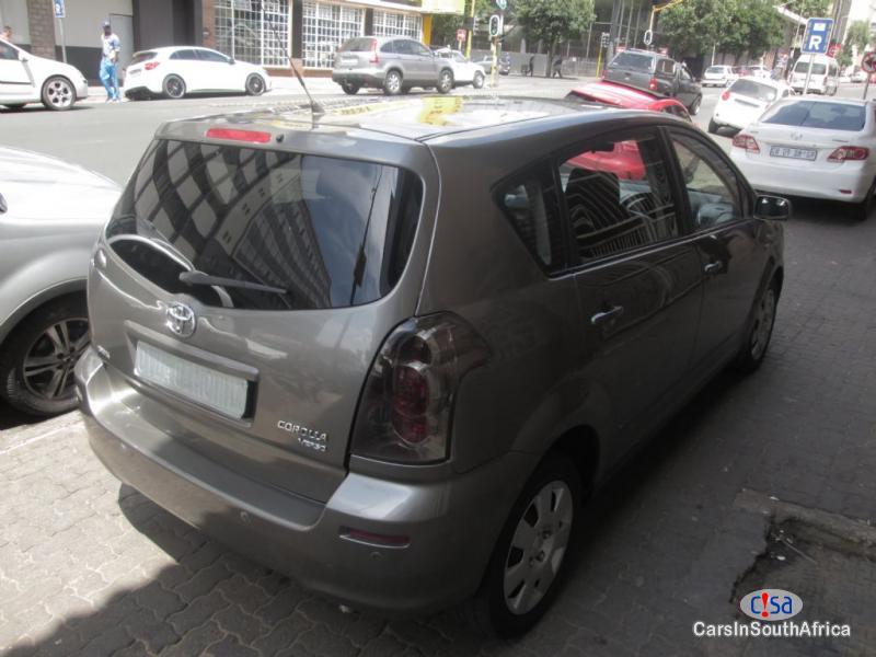 Toyota Verso 1.6 Manual 2009 - image 2
